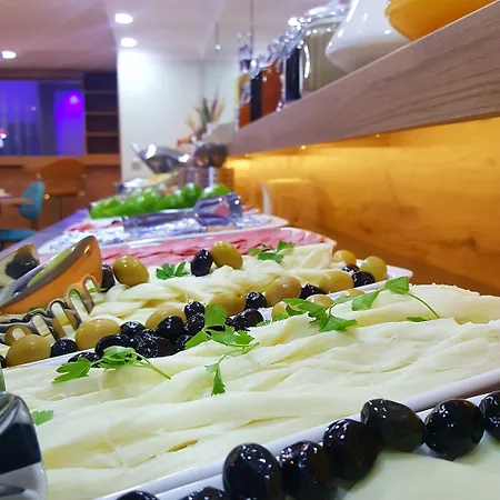 Marina Отель 3*